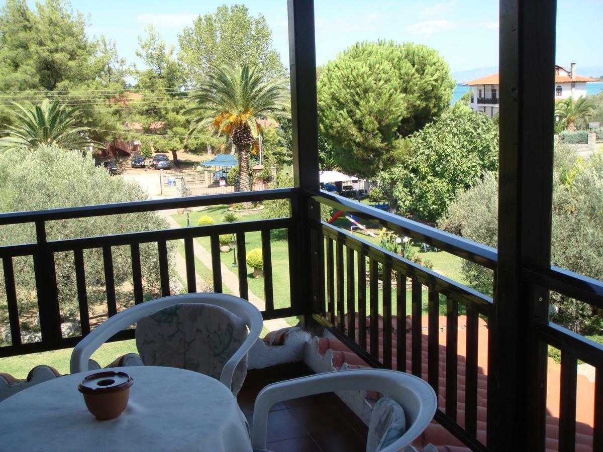 Jenny'S Garden Διαμέρισμα Βουρβουρού Εξωτερικό φωτογραφία